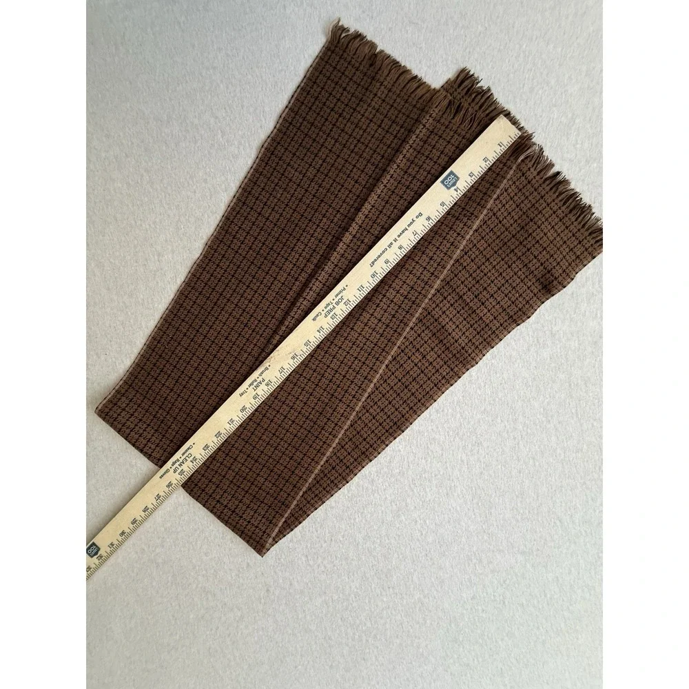 Men's Tan Scarf 100% Acrylic Made In Japan
